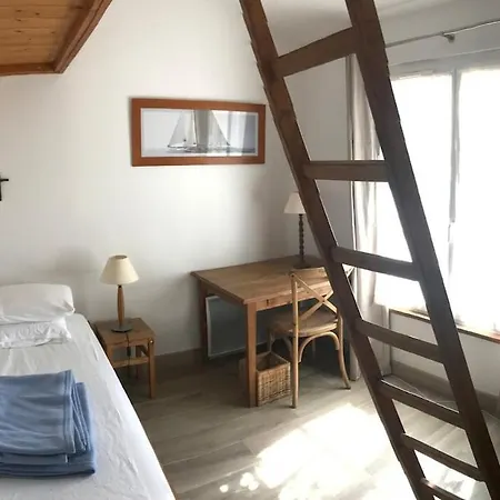 Villa Charming And Tranquil In Portes En Re - 5 Bed