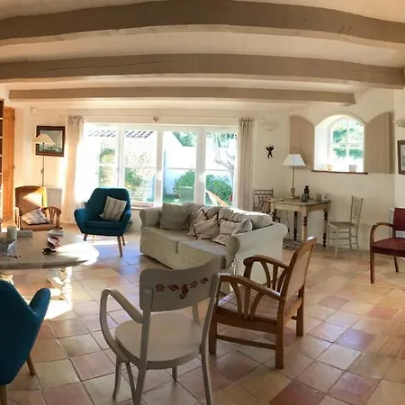 Charming And Tranquil In Portes En Re - 5 Bed