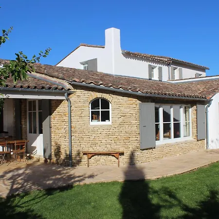 Charming And Tranquil In Portes En Re - 5 Bed *