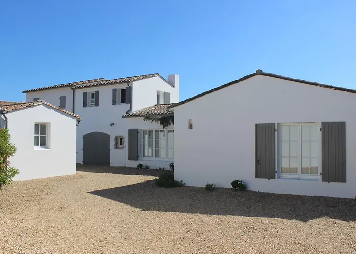 Charming And Tranquil In Portes En Re - 5 Bed