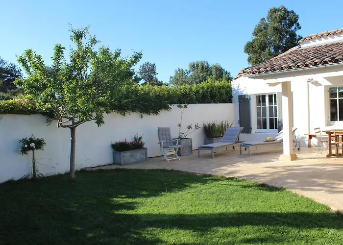 Charming And Tranquil In Portes En Re - 5 Bed